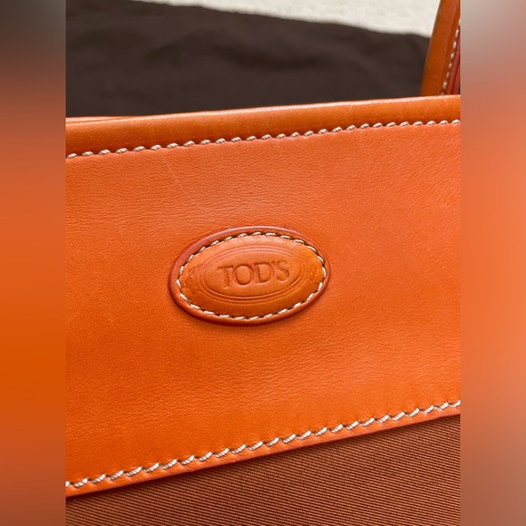 Authentic Vintage Tod’s Leather and Canvas Tote Bag - Picture 4 of 11